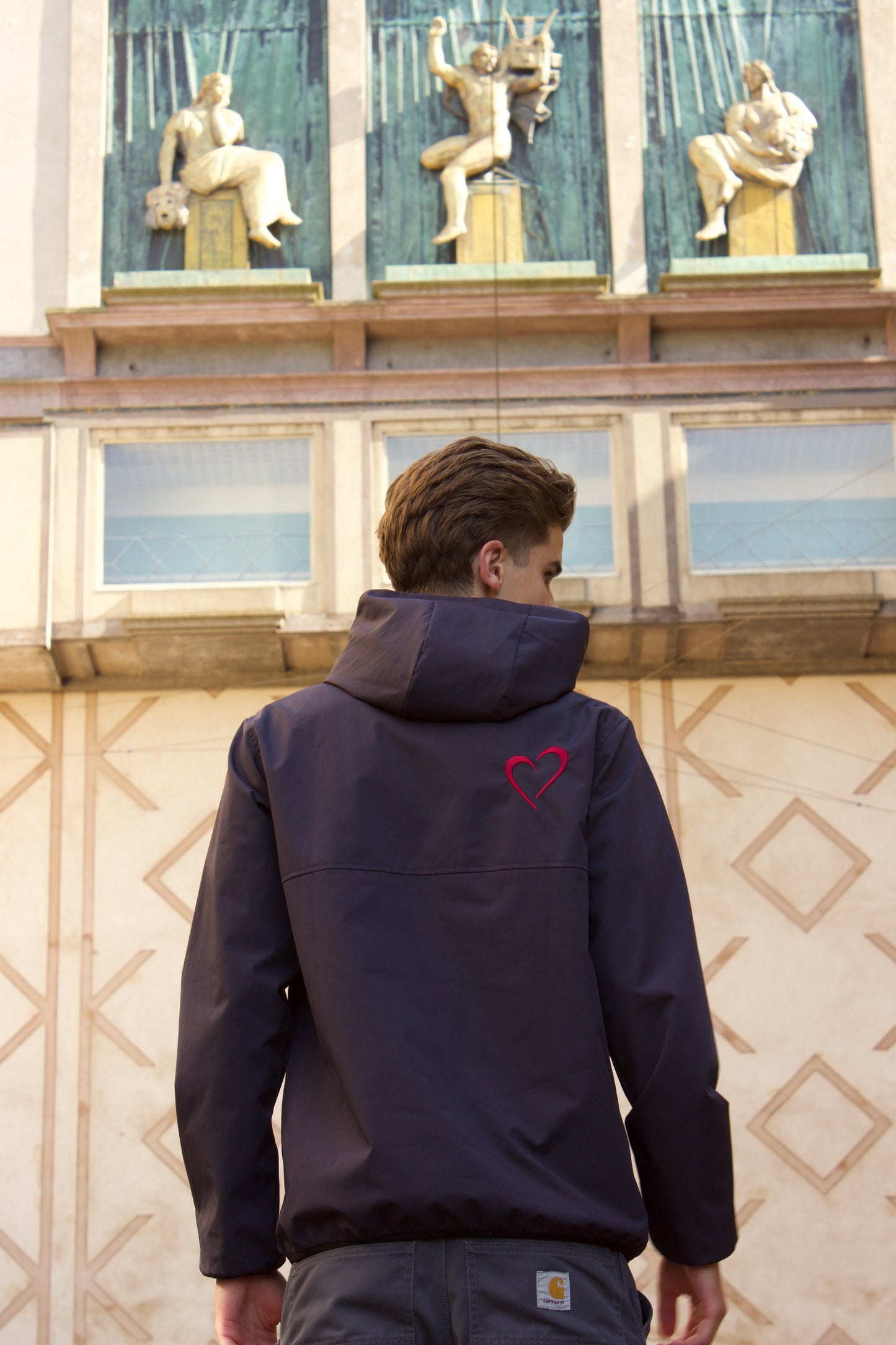 Windjacket med Rødt Logo Mørkeblå
